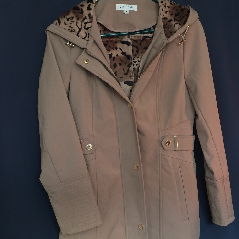 Trench / Rain Jacket